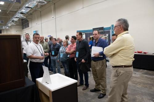 Mgr-Mtg-Vendor-Displays-014