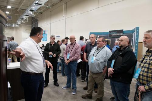 Mgr-Mtg-Vendor-Displays-036