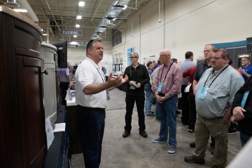 Mgr-Mtg-Vendor-Displays-037