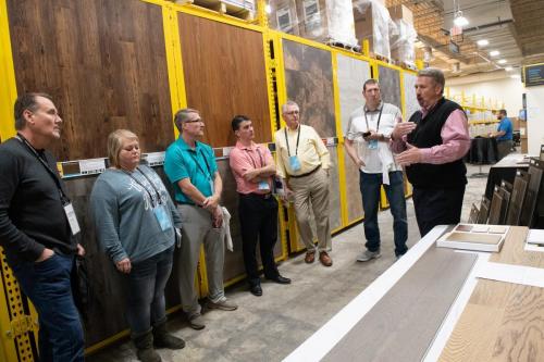 Mgr-Mtg-Vendor-Displays-042