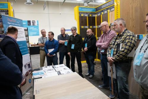 Mgr-Mtg-Vendor-Displays-044