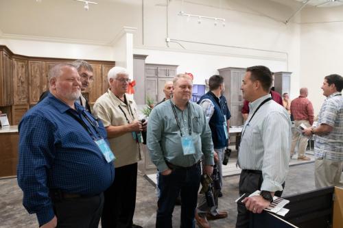 Mgr-Mtg-Vendor-Displays-050