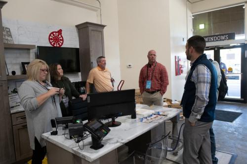 Mgr-Mtg-Vendor-Displays-052