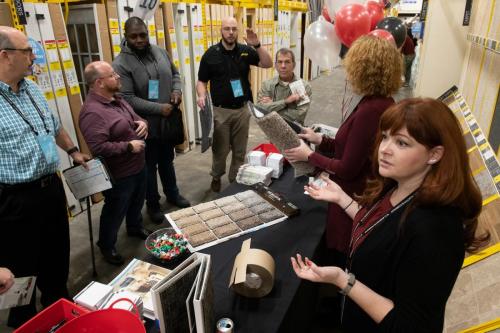 Mgr-Mtg-Vendor-Displays-069