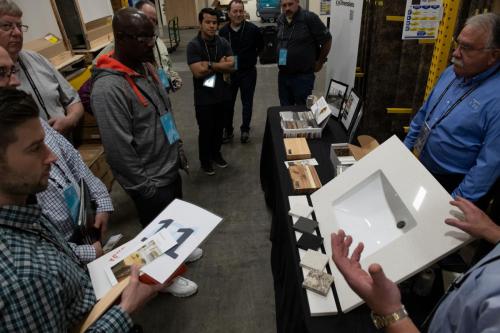 Mgr-Mtg-Vendor-Displays-080