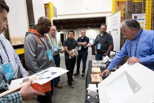 Mgr-Mtg-Vendor-Displays-081