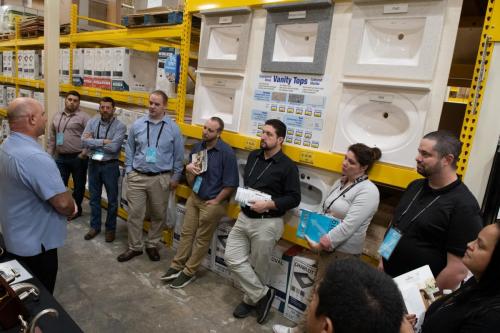 Mgr-Mtg-Vendor-Displays-090