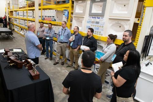 Mgr-Mtg-Vendor-Displays-091