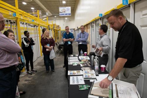 Mgr-Mtg-Vendor-Displays-095